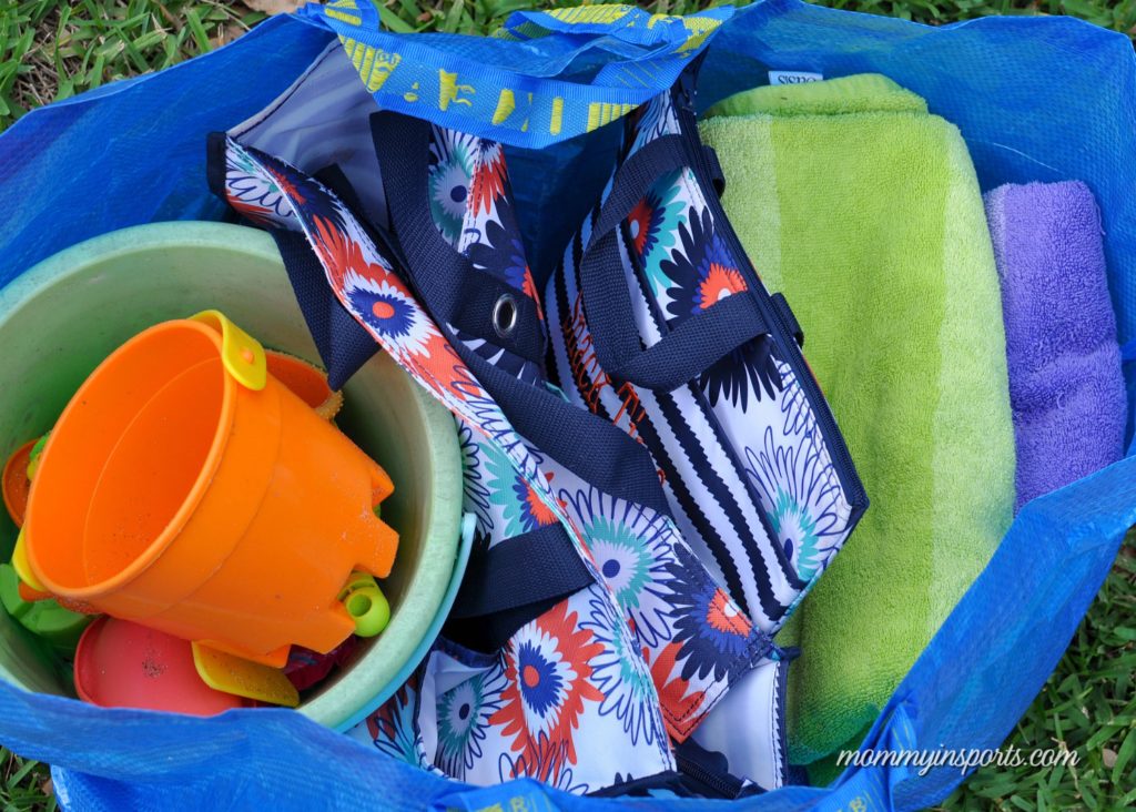 Heading to the beach but worried about the mess with the kids? Check out these top 5 summer saving beach hacks for parents! Summer days with be a breeze!