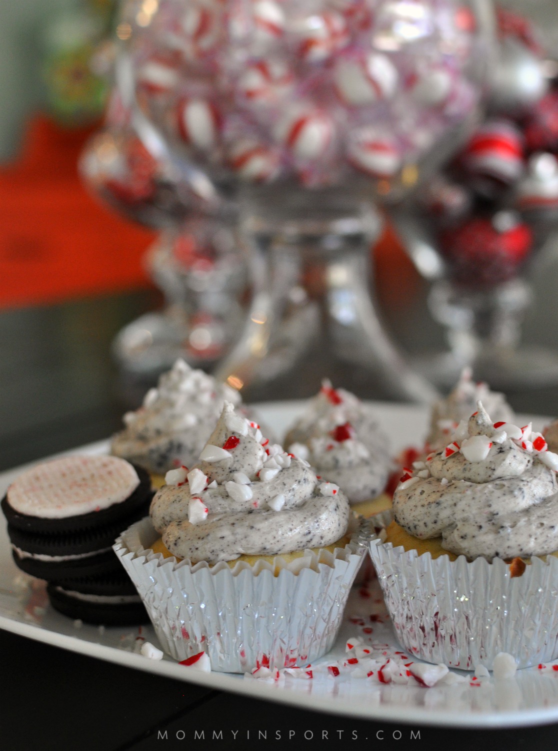 Perfect Vanilla Peppermint Cupcakes with Peppermint Oreo Frosting