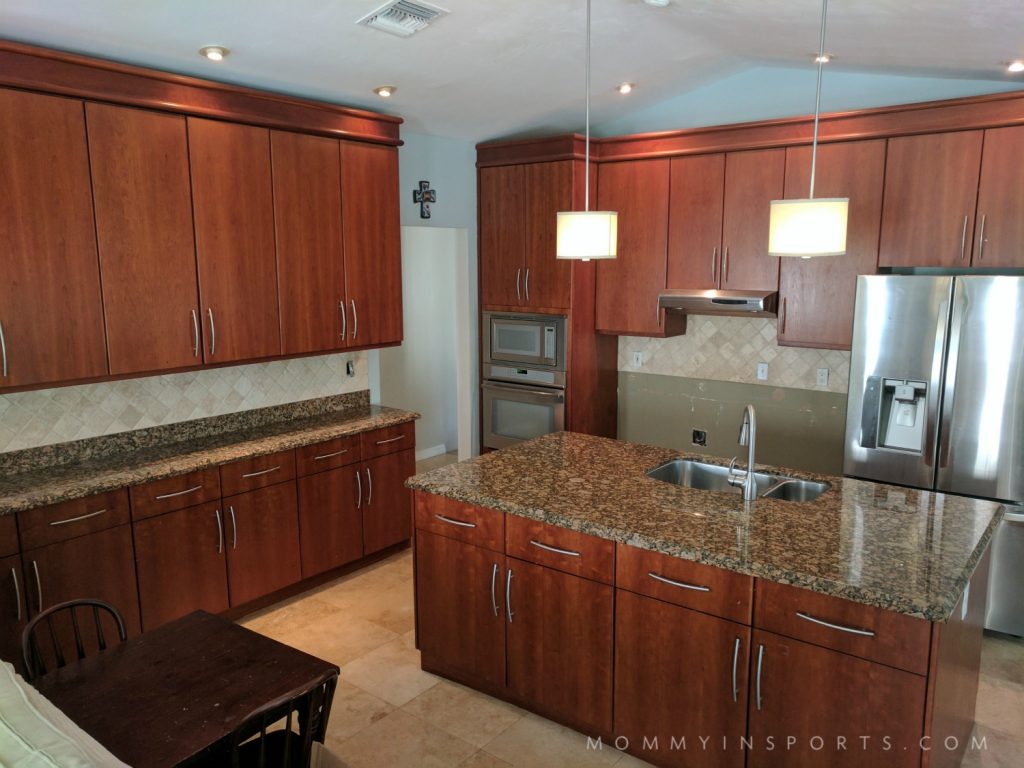 Are you in the midst of a kitchen renovation? Or thinking of starting one? Take our advice and read the 20 Commandments of a Kitchen Renovation!